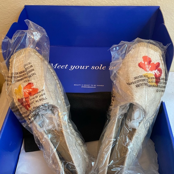 🆕  Vera Bradley Espadrilles in Dune - Picture 3 of 3